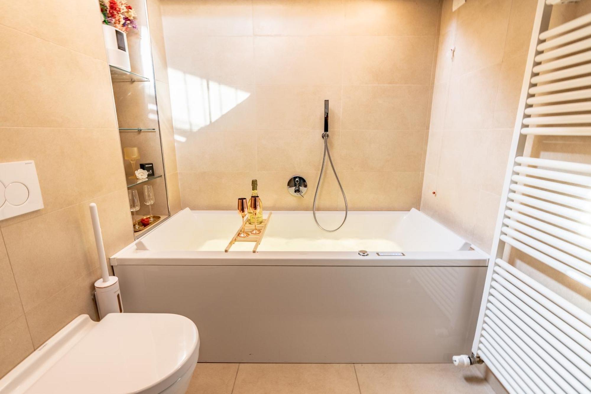 Luxe & Central Haven - Jacuzzi, Sauna, Steam, Private Parking Όπως Εξωτερικό φωτογραφία